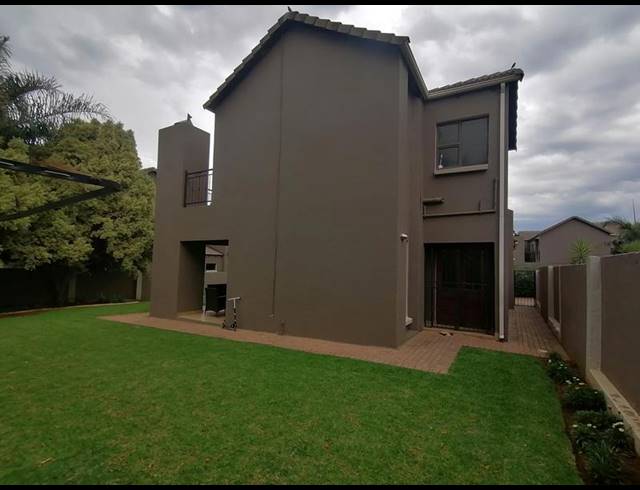 3 BEDROOM PROPERTY TO RENT IN AMOROSA